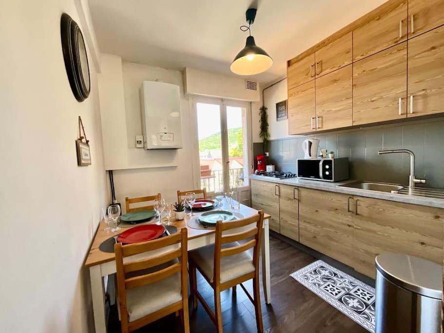 ג'רארדמר Epicea, Bel Appartement Avec Balcon Au Centre Ville מראה חיצוני תמונה